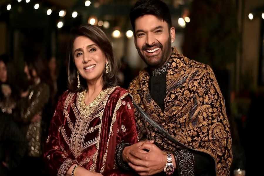 Daadi Ki Shaadi Review: Neetu Kapoor Shines In A Family Drama That Struggles To Move Beyond Its Sitcom Roots Daadi Ki Shaadi Review: Neetu Kapoor Shines In A Family Drama That Struggles To Move Beyond Its Sitcom Roots